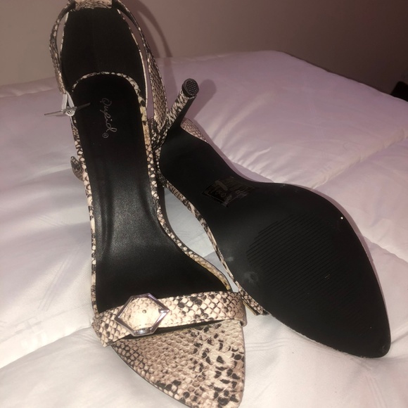 Snake Print Strap Heels - Picture 2 of 4
